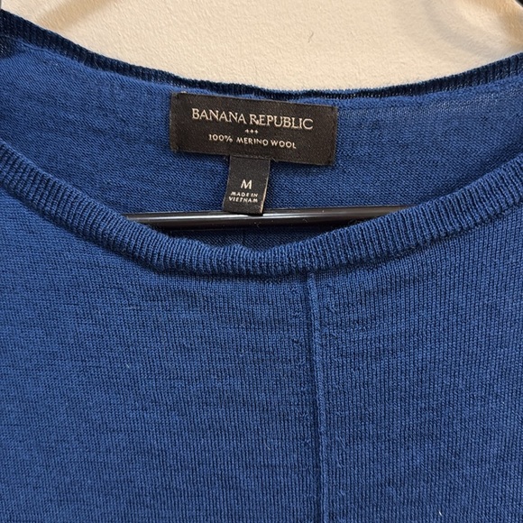 Banana Republic Indigo Blue 100% Merino Wool Sweater Medium Drop Shoulder - Picture 3 of 6